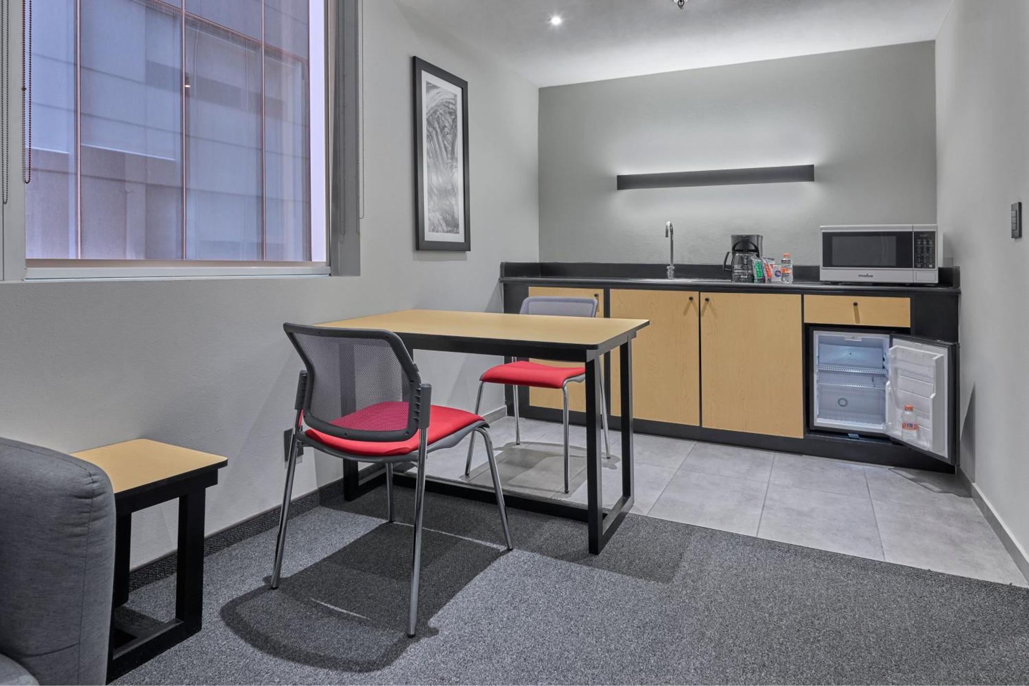 City Express Plus By Marriott Monterrey Nuevo Sur Exteriör bild