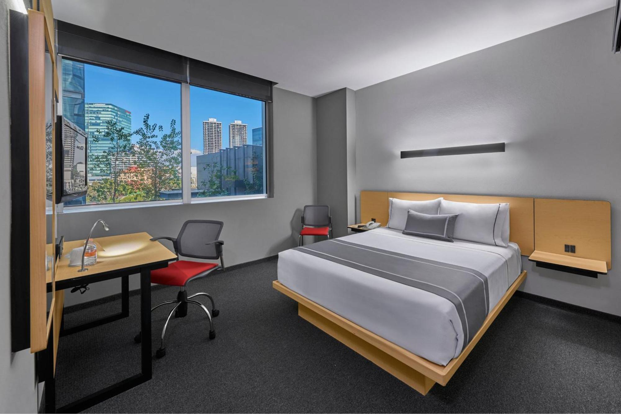 City Express Plus By Marriott Monterrey Nuevo Sur Exteriör bild
