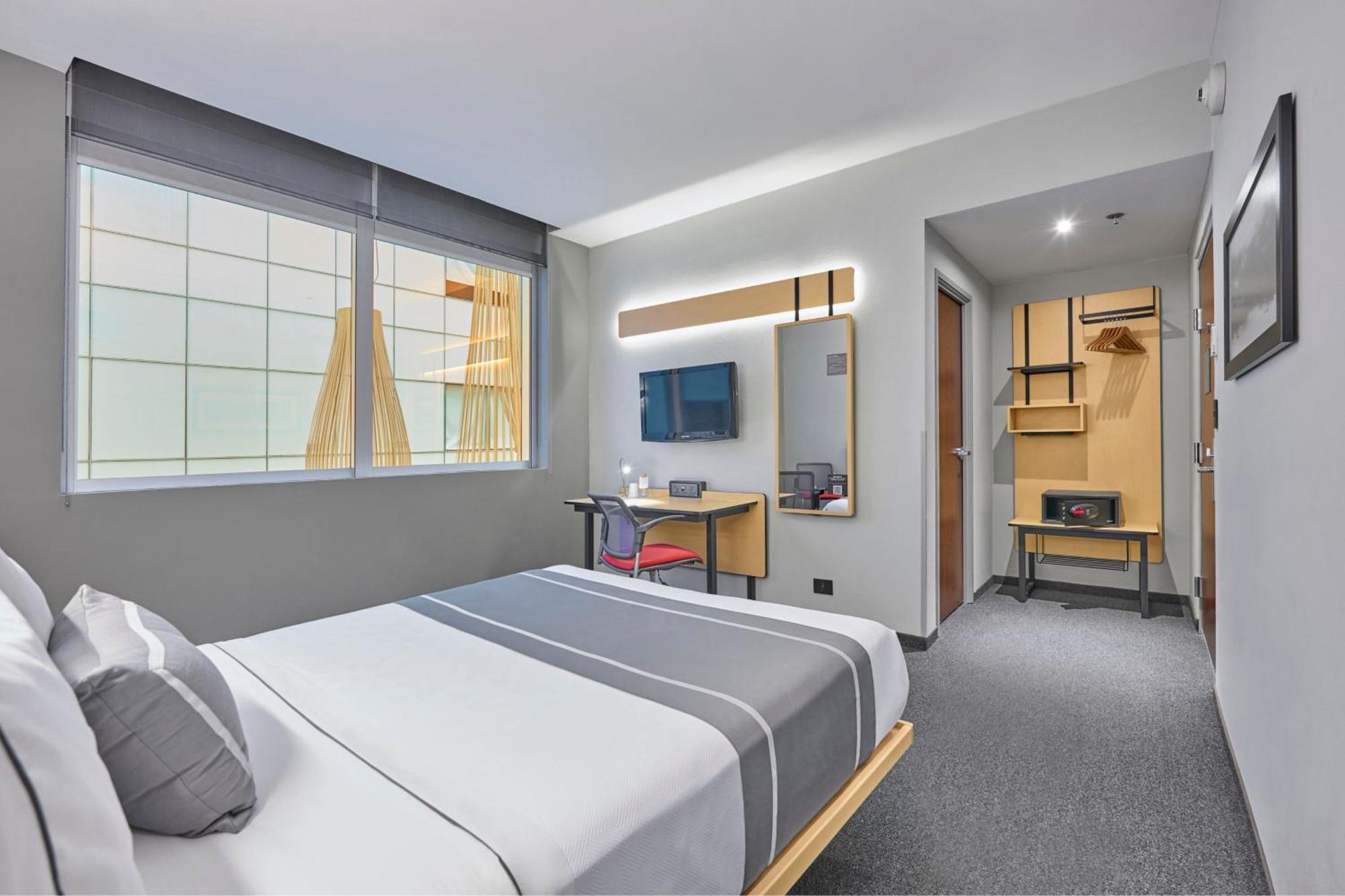 City Express Plus By Marriott Monterrey Nuevo Sur Exteriör bild