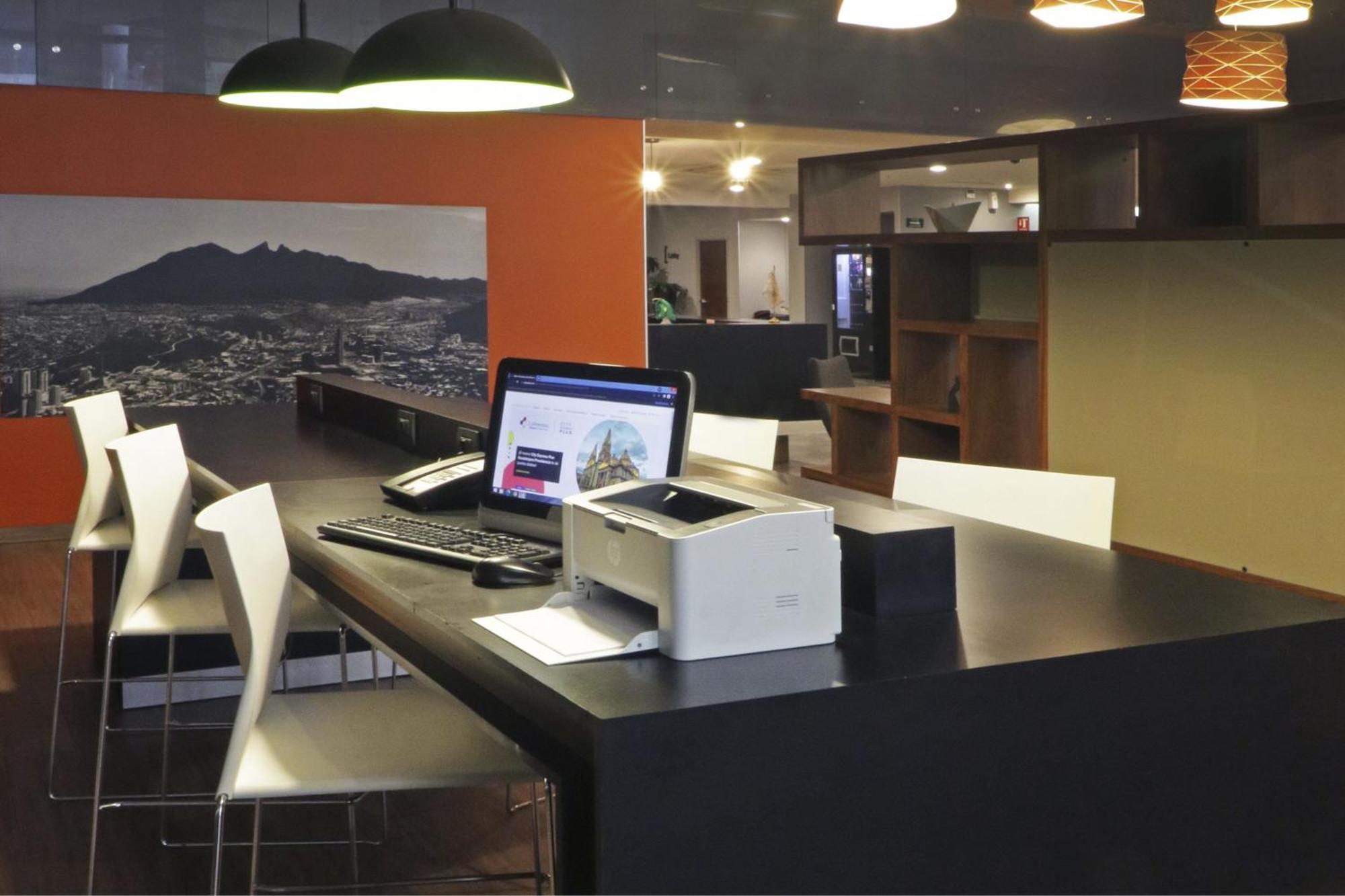 City Express Plus By Marriott Monterrey Nuevo Sur Exteriör bild