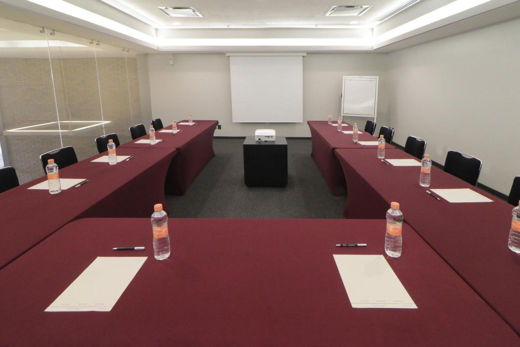 City Express Plus By Marriott Monterrey Nuevo Sur Exteriör bild